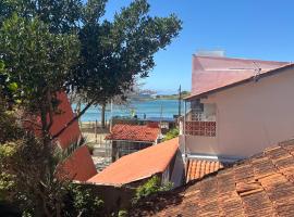 Apartmento 50 metros Praia da Arma&ccedil;&atilde;o - Floripa!!! 35, hotel v destinaci Florian&oacute;polis