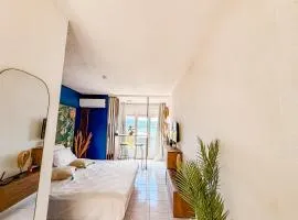 Le Nid Bleu studio vue mer