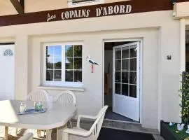 Gîte convivial avec terrasse abritée, 3 chambres, cuisine équipée, espace détente, proche autoroutes et pistes cyclables. - FR-1-744-6