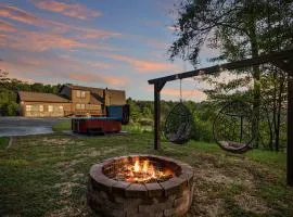 Launch Pricing, 5 BR with Crib, 6 mins to Blue Ridge