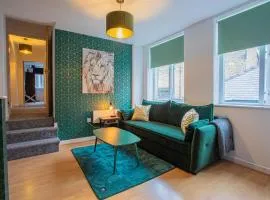 Crown Street Retreat