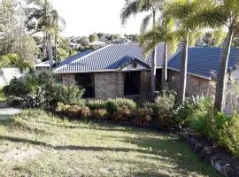 Lovely, bright single bedroom, private bathroom, coffee beakfast, relax, near shopping Malls