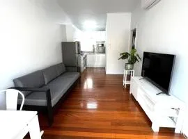 2bedrm unit next to southbank