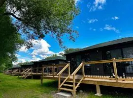 2-bedroom Lake Front Cottage in Harwood ON #1