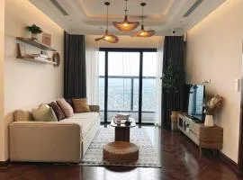 Chic Boho 3BR Retreat Lakefront View