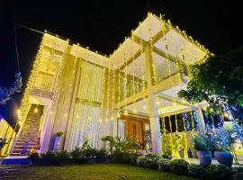Villa Aura