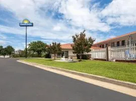 Days Inn by Wyndham Augusta Wheeler Road