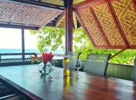 TAHITI Tamanu House - Séjour Bord de mer, Plage privée, TV, Wifi, Hôte Polynésienne