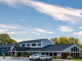 AmericInn by Wyndham Menominee