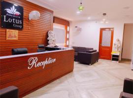 Lotus INN, ξενοδοχείο σε Γκουργκάον