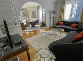 Tour Eiffel - Grand appartement 2 chambres 110m2