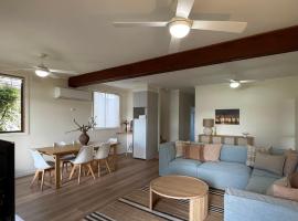 Golden Mile - On the Waterfront, lake house rental in Bundalong