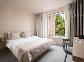 Hotel Bergamo Modern & zentral in Ludwigsburg Klimaanlage 3 Min zum Schloss WLAN Frühstück optional besonderes nachhaltiges Stadthotel in moderner Holzbauweise