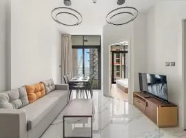 FIRST CLASS 1BR Waterfront Bliss