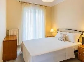 Cozy apartment 10 min from the sea!!