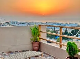 shared room , balance surf camp , feel home , let's create memories together