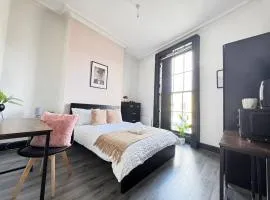 Pembroke Place Private Room 12B