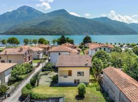 Casa al lago 66, Hotel in Dongo