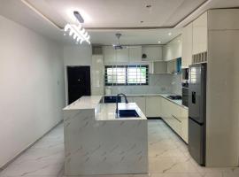 Home in Gbawe, vila v destinaci Gbawe