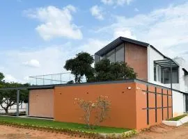 Red Apple Farm Villa by Mystic Hotels