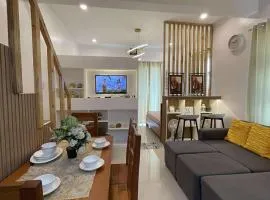 Spacious Studio Camaya Coast Beach Condo 203, Sea View with Balcony