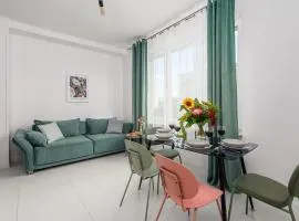 Lumina Charming 3-room apartment in the center of Warsaw