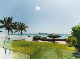 Beautiful beachfront villa with lagoon view