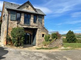 La petite maison, hotel in Sévérac d' Aveyron