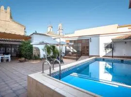 Casa Señorial La Iglesia en Gerena Sevilla Parking y Piscina