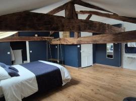 Domaine de la Fée-Licité, hotel v destinaci Jullié