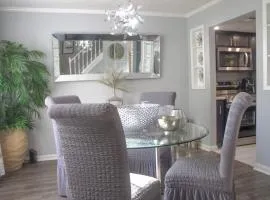 Townhome Getaway minutes from Downton Norcross