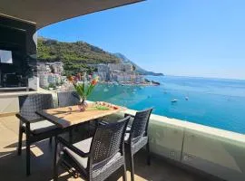 Azure Coast Luxury Residence Rafailovici -Seafront Living Suites