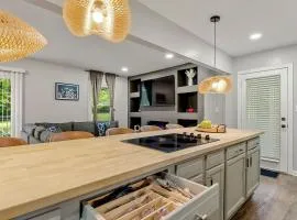 Elegant 5-Bedroom Luxury Haven by Deity Villas