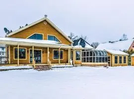 Au Bord du St-Maurice navigable river spa and ski