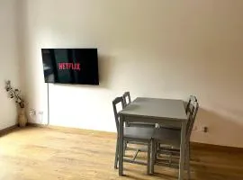 Panorama Pine Retreat - Spacious 2-Bedroom Flat