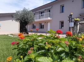 BnB Ranco, hotel v destinaci Ranco