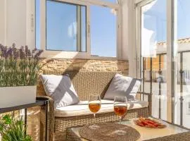 Apartamento con terraza soleada y piscina en Benalmádena cerca de la playa