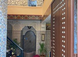 Downtown Hostel, hostel em Fez