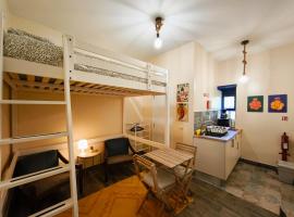 Studio Cascata da Giesta, hotel in Câmara de Lobos