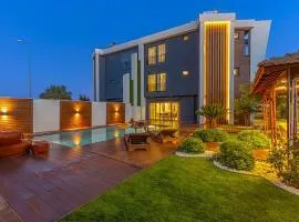 NEAR BY THE LAND OF LEGENDS , LUXURY ViLLA SPARTACUS