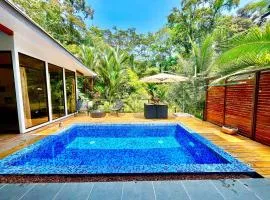 Luxury Jungle Villa 2 Bedrooms, 2 Baths, Pool & Guest House