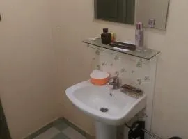 Impeccable 2chambres salon centre ville de cotonou