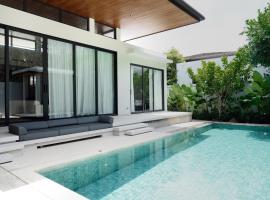 Luxurious villa By IBG Property, hotel in Ban Pak Lak