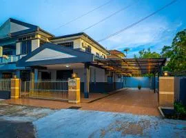 Destiny Guesthouse Kuching Near Airport 4pm checkout