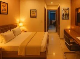 Hotel Golden Aura