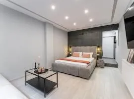 Acropolis Nest