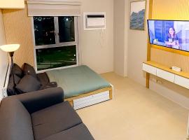 Condotel Near NAIA T1, T2 and CAAP, hotel in Manila