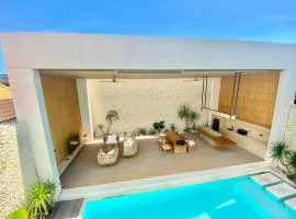 3BR Modern Villa Cemagi