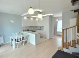 Luxury House with Garden near Chopin Airport