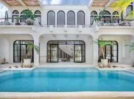 Kalesma Uluwatu Luxury 6BR Side by side